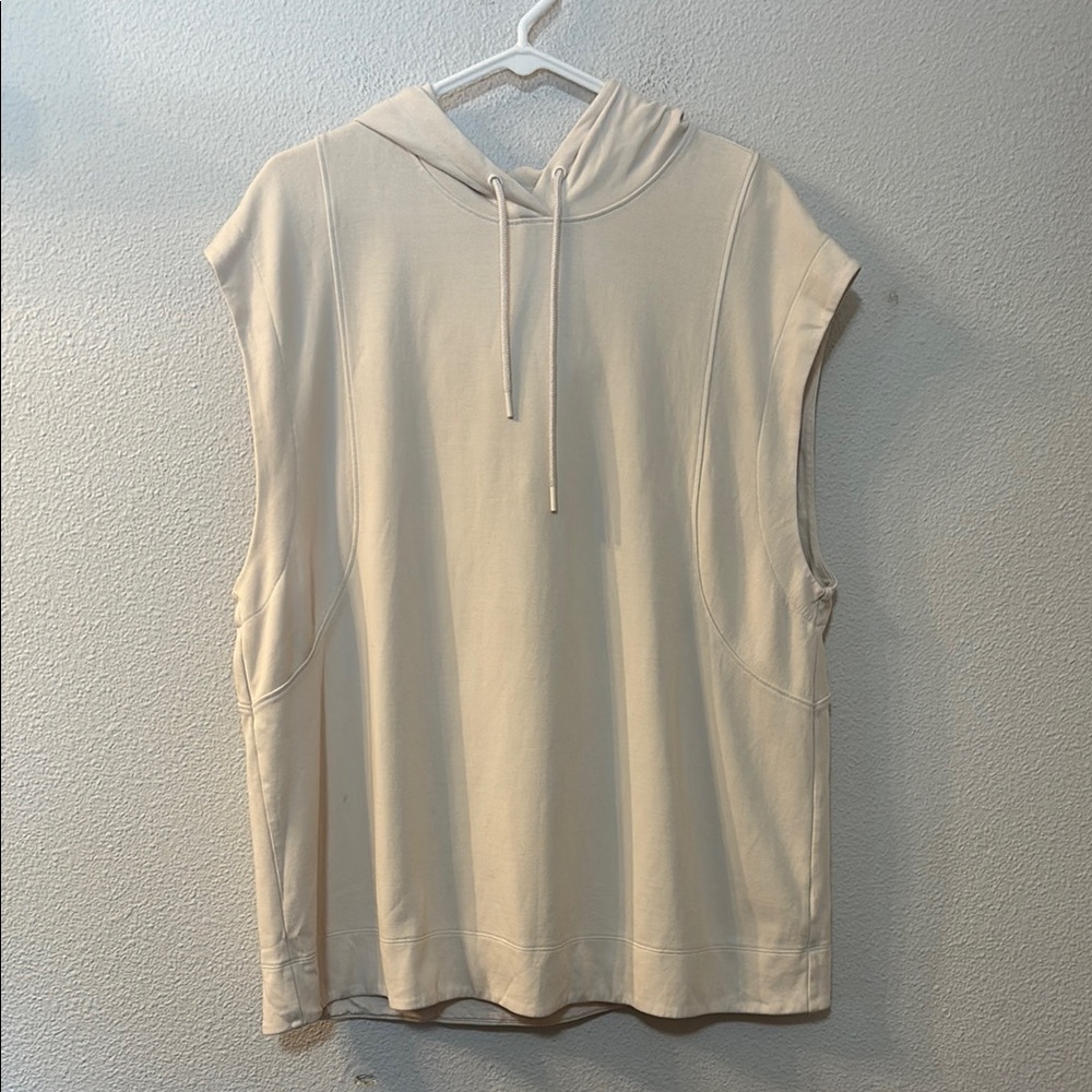 Athleta Cream Sleeveless Muscle Tee Hoodie